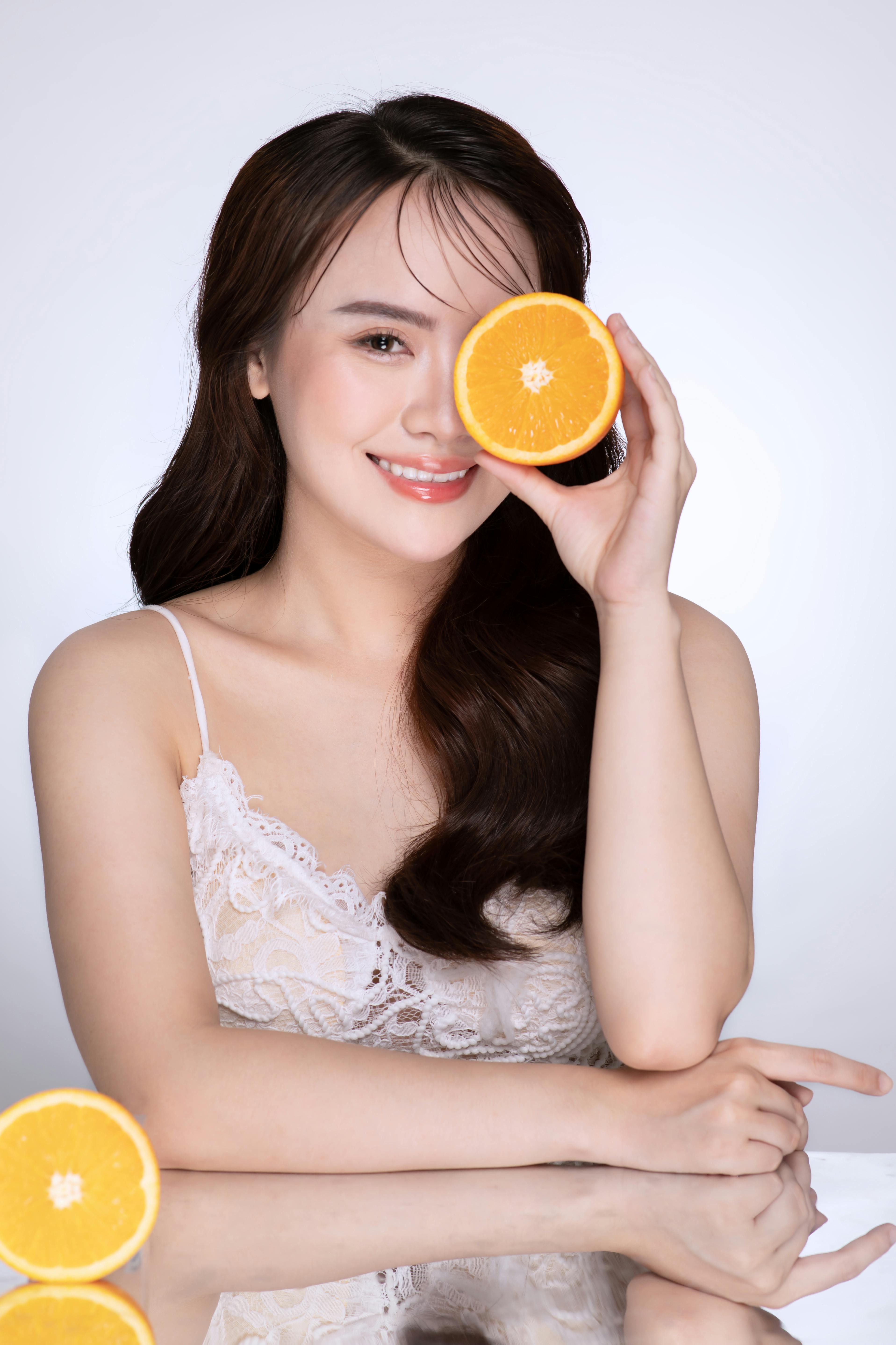 人物采访案例：采访与手势表达